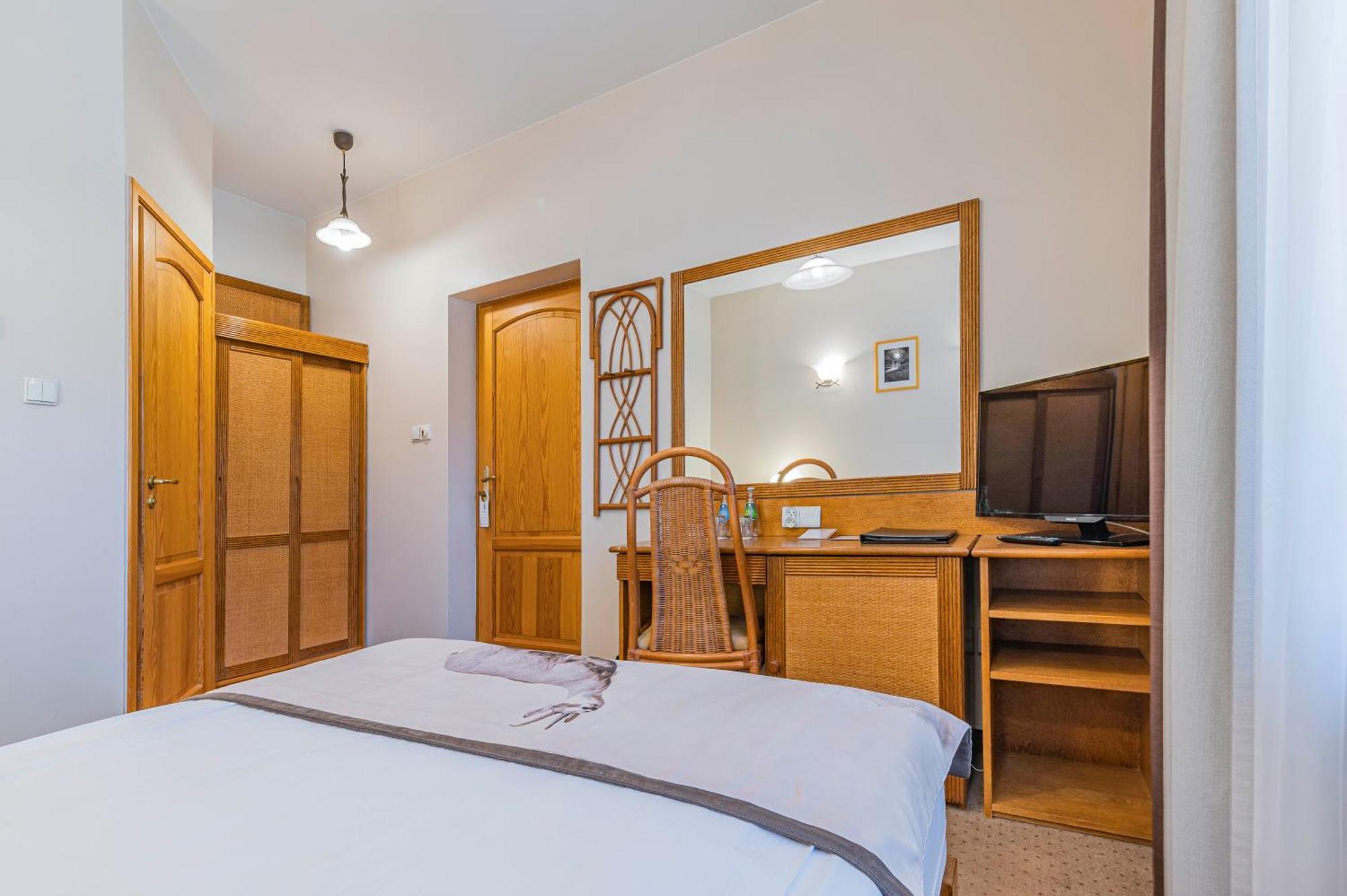 Hotel Nosalowy Dwor ザコパネ エクステリア 写真